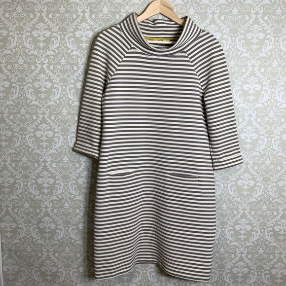 Boden Dresses & Skirts - Boden Funnel Neck Shift Dress